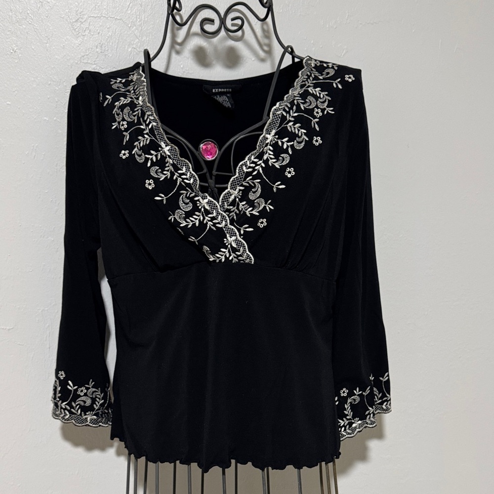 Express Black Top with White Embroidery, size L